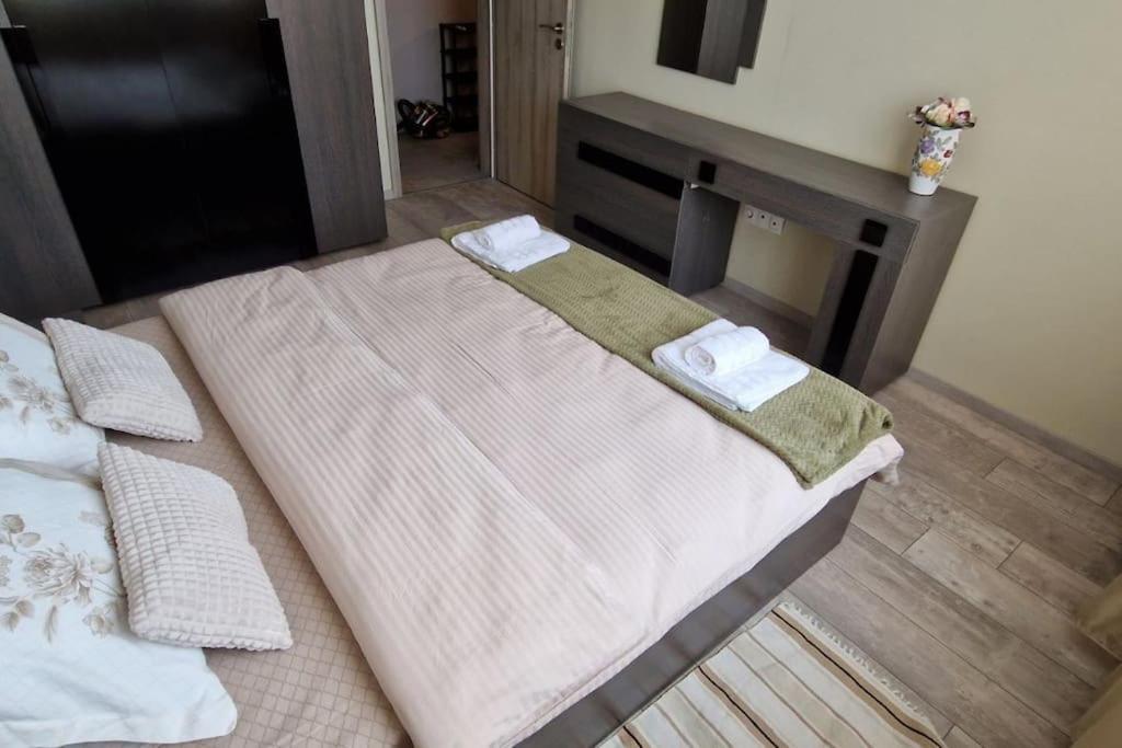 Mila'S 1 Bedroom Apartment София Екстериор снимка