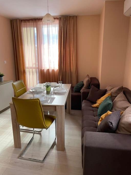 Mila'S 1 Bedroom Apartment София Екстериор снимка
