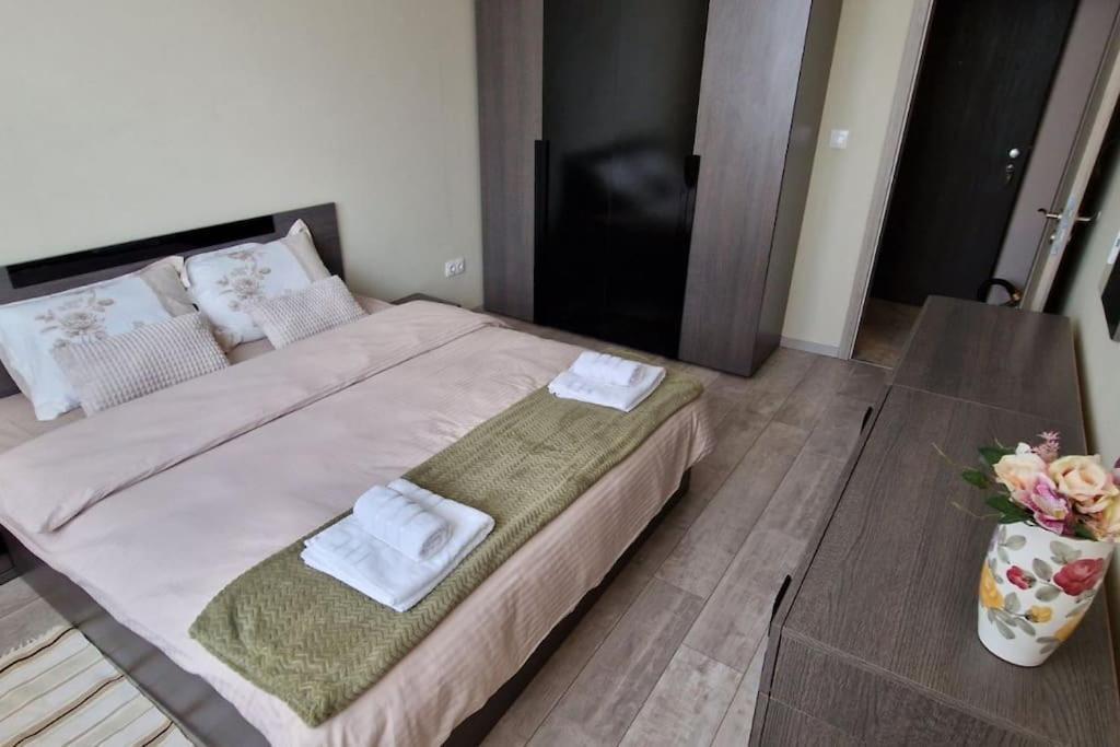 Mila'S 1 Bedroom Apartment София Екстериор снимка